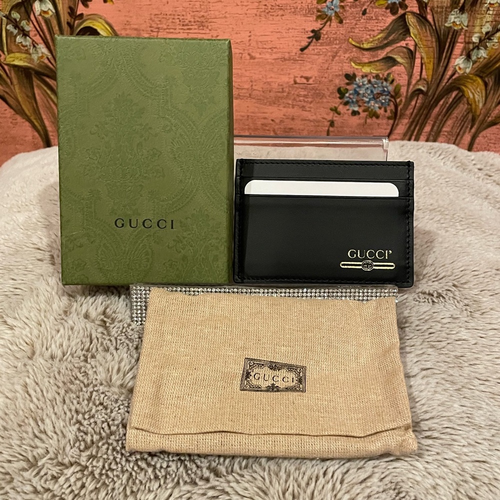 Gucci Black Leather Card Holder with Gold Logo - Full Set